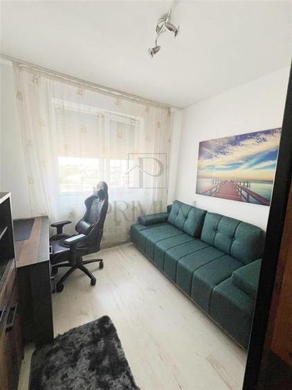 Apartament cu 3 camere semidecomandat, mobilat în Circumvalațiunii