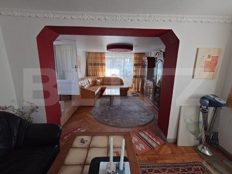 Casă individuală cu 6 camere cu Teren 300 Mp în Codlea