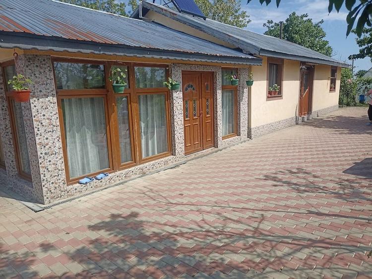 Casă cu Teren 1577 Mp în Dorobanțu