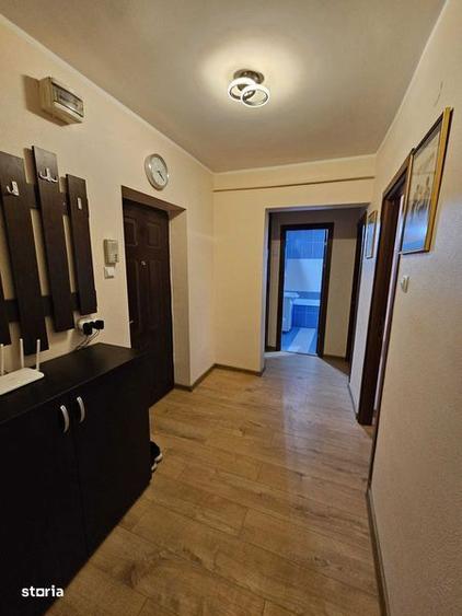 Apartament cu 2 camere decomandat, mobilat în Central