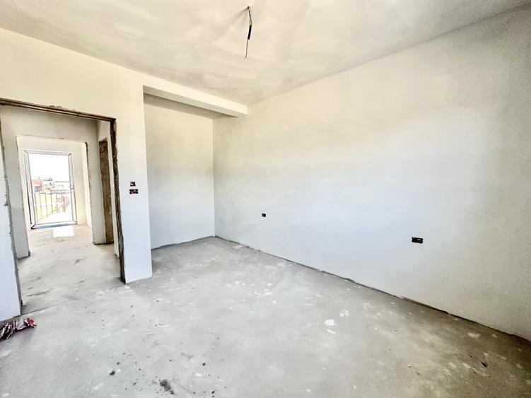 Duplex cu 5 camere cu Canalizare în Moșnița Nouă