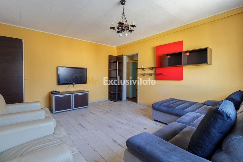 Apartament cu 3 camere decomandat în Sebastian