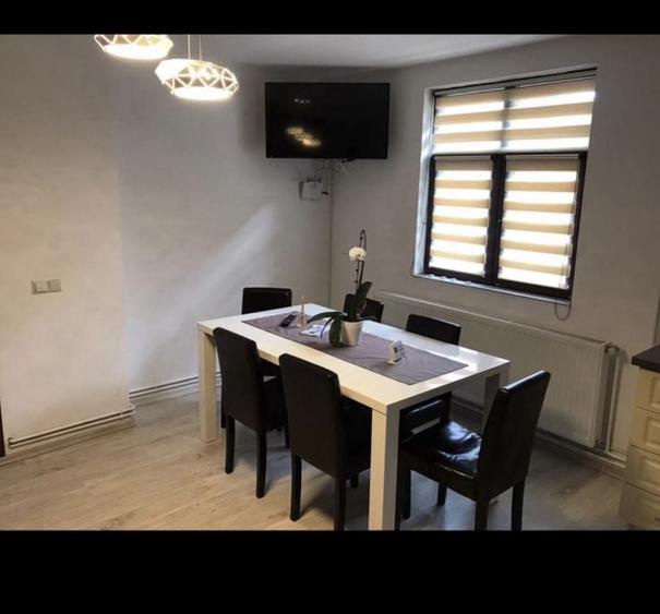 Casă cu 3 camere în Central