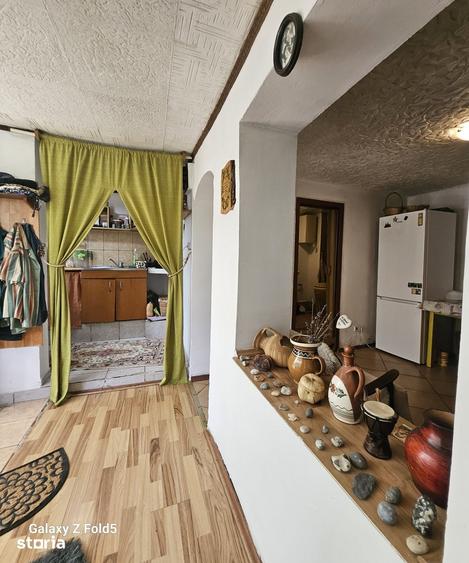 Casă cu 4 camere decomandat cu Teren 500 Mp în Sânmartin