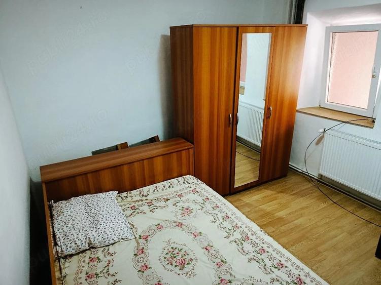 Casă cu 4 camere cu Teren 240 Mp în Central