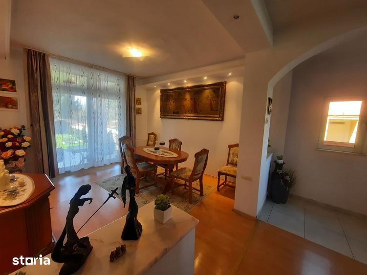 Casă cu 5 camere cu Teren 675 Mp în Burdea