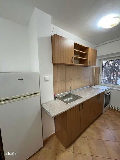 Garsonieră decomandată în Central