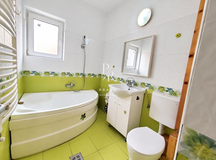 Apartament cu 3 camere semidecomandat, mobilat în Florești