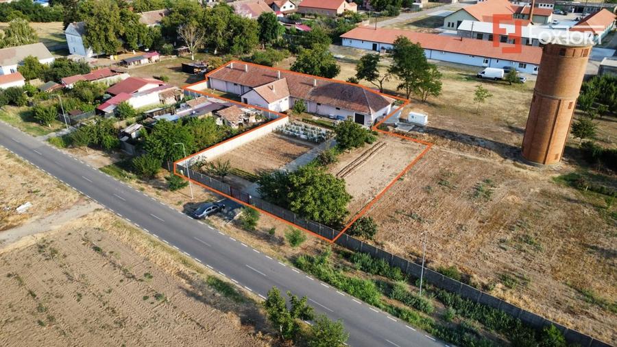 Spațiu industrial, de 382 mp, în Peciu Nou