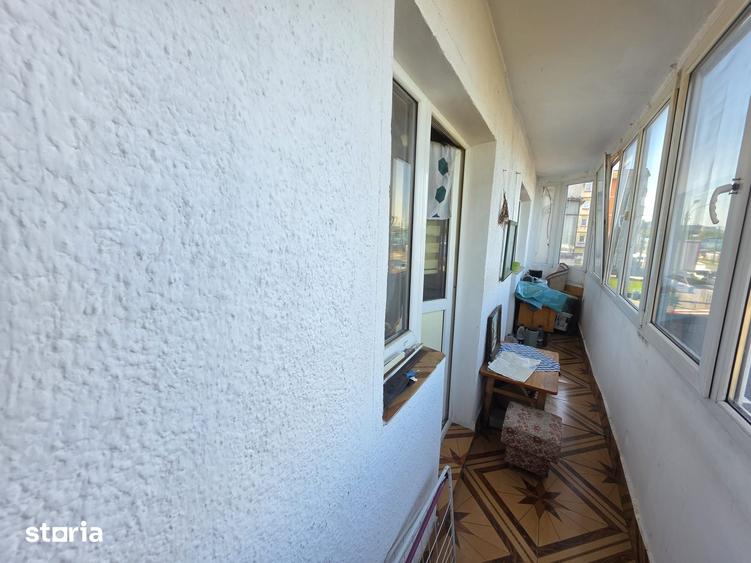 Apartament cu 2 camere semidecomandat în Florilor