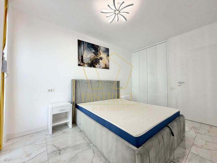 Apartament cu 3 camere semidecomandat, mobilat în Torontalului