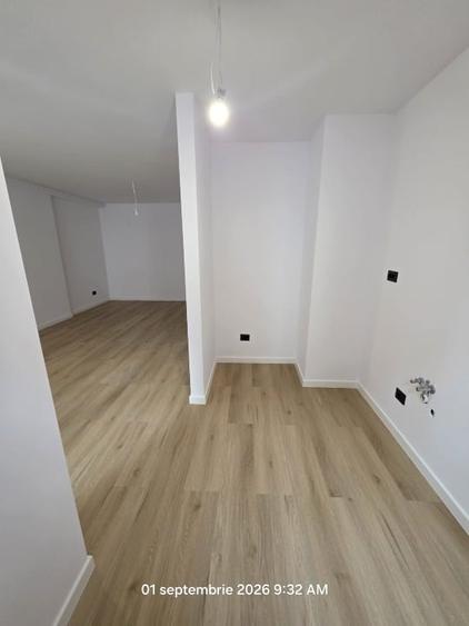 Apartament cu 2 camere decomandat în Torontalului