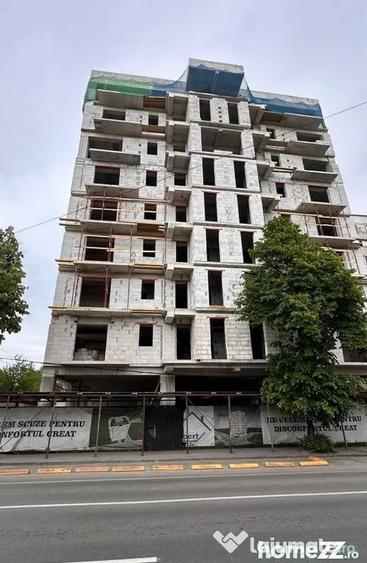 Apartament cu 3 camere decomandat în Abator