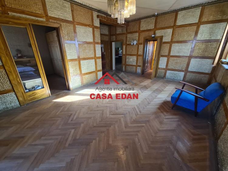 Casă individuală cu 5 camere cu Teren 835 Mp în Câmpina