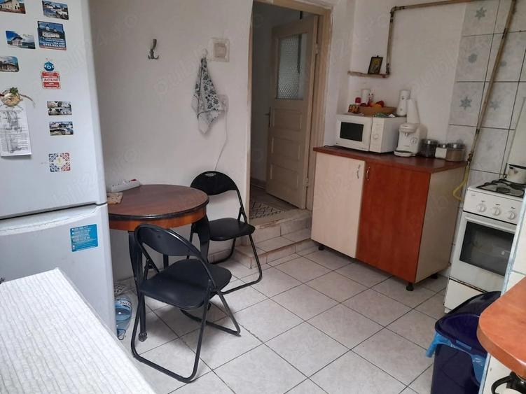 Casă cu 4 camere cu Teren 1000 Mp în Tătărași
