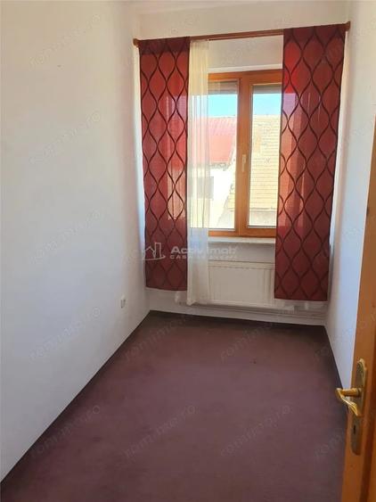 Apartament cu 4 camere decomandat în Vladimirescu