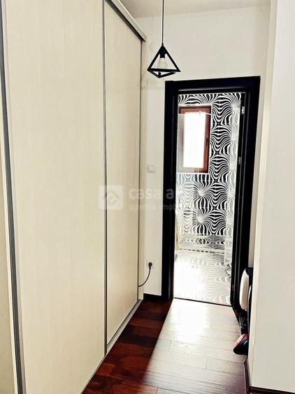 Apartament cu 2 camere nedecomandat, mobilat în Central