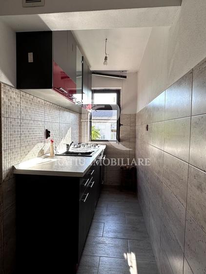 Apartament cu 2 camere semidecomandat, mobilat în Nufărul