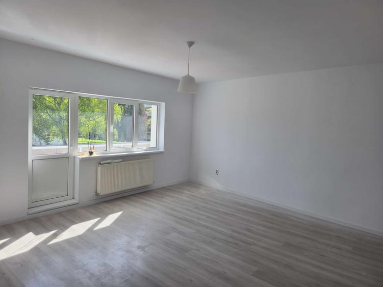 Spațiu comercial, de 150 mp, în Blumăna