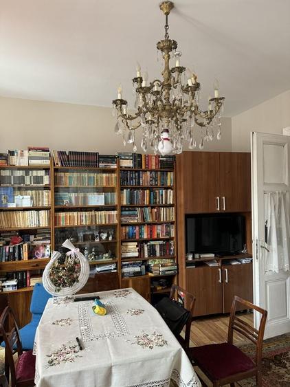 Casă cu 4 camere cu Teren 760 Mp în Central