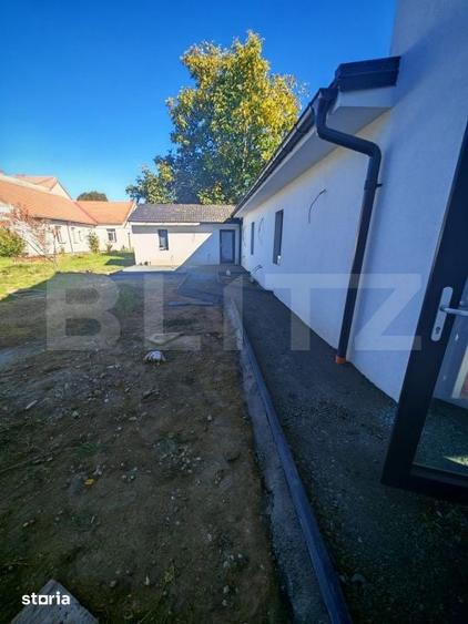 Spațiu comercial, de 620 mp, în Steaua