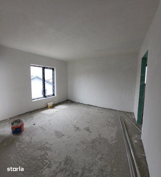 Casă cu 5 camere cu Teren 300 Mp în Central