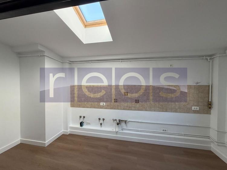 Apartament cu 5 camere decomandat în Kiseleff