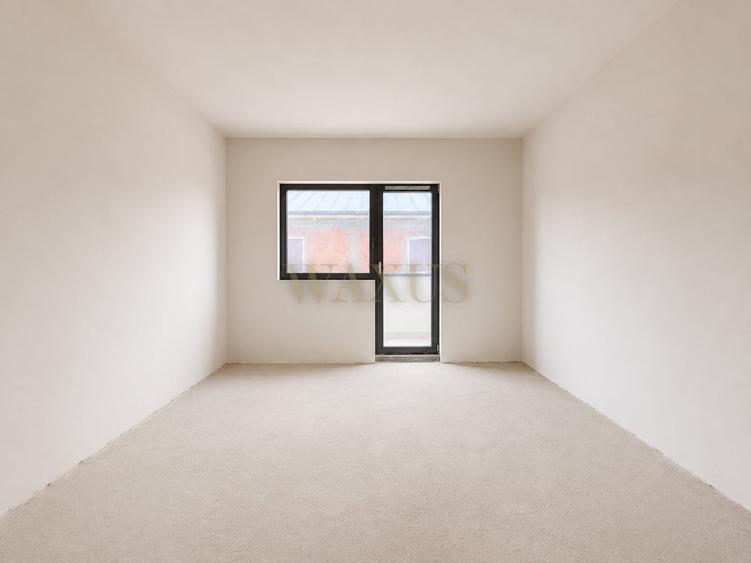 Duplex cu 4 camere cu Canalizare în Florești