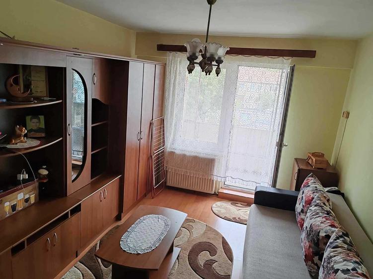 Apartament cu 2 camere decomandat în Tudor
