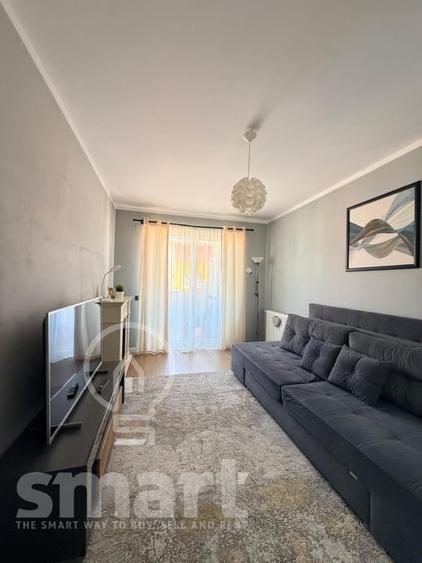 Apartament cu 3 camere decomandat în Florești