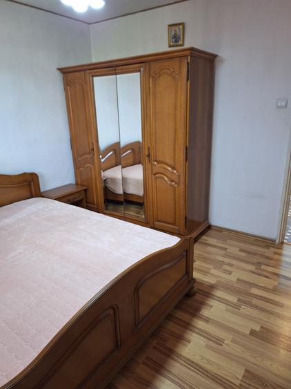 Apartament cu 2 camere decomandat în Drumul Taberei