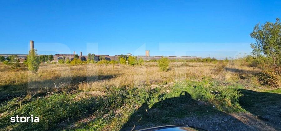 Teren de 5000 mp, în Industrială