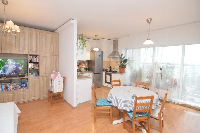 Apartament cu 2 camere semidecomandat în Titan