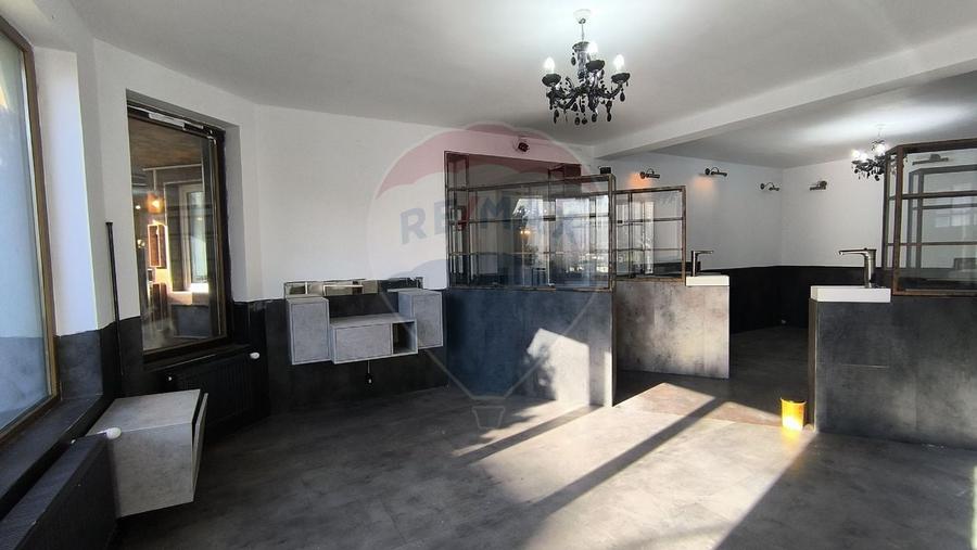 Spațiu comercial, de 165 mp, în Plopilor