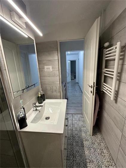 Apartament cu 3 camere decomandat în Șagului