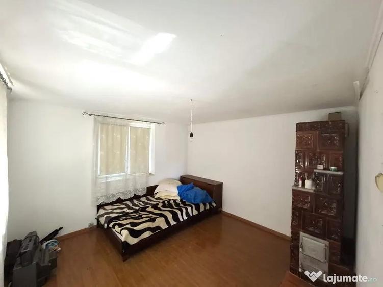 Casă cu 3 camere cu Teren 4400 Mp în Vulturu