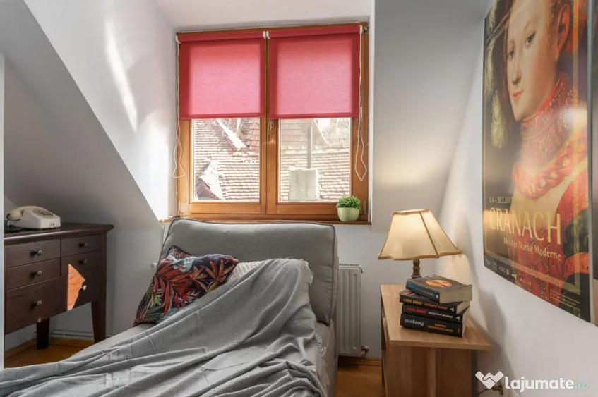 Apartament cu 2 camere semidecomandat în P-ța Victoriei