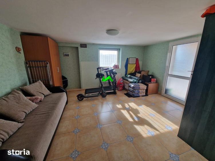 Casă cu 6 camere cu Teren 500 Mp în Șura Mică
