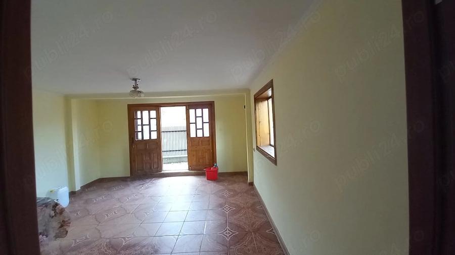 Casă cu Teren 750 Mp în Paltin