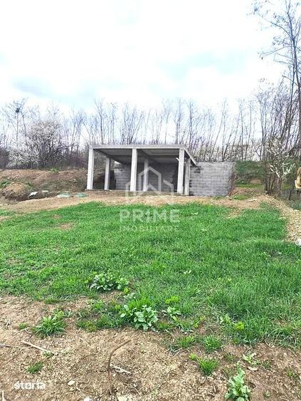 Teren de 324 mp, în Teiu