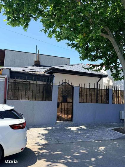 Casă cu 2 camere cu Teren 100 Mp în Andronache