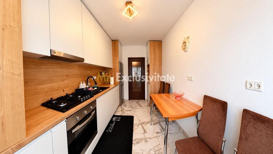 Apartament cu 4 camere decomandat, mobilat în Central