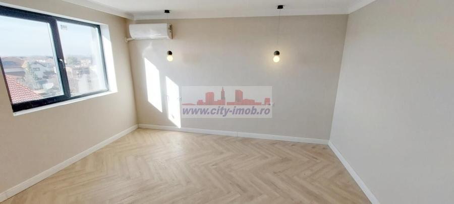 Casă individuală cu 4 camere decomandat cu Canalizare în Ostratu