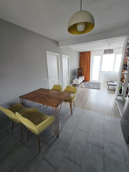 Apartament cu 3 camere decomandat, mobilat în Florești — fotografia 2