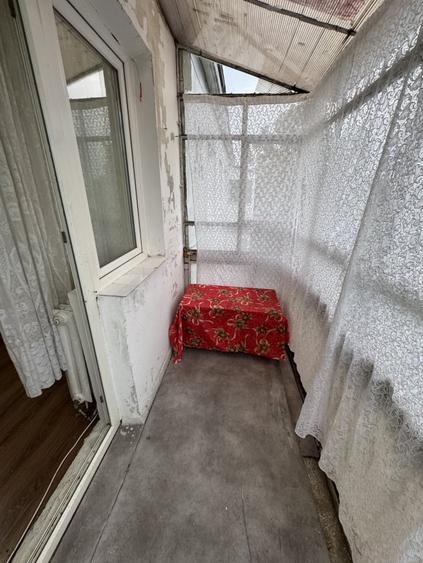 Apartament cu 2 camere semidecomandat în Malu Roșu