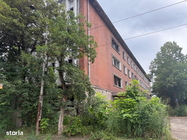 Spațiu comercial, de 3,724 mp, în Central