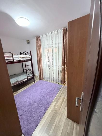 Apartament cu 2 camere semidecomandat în Mioriței