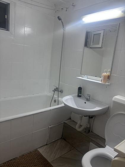 Apartament cu 2 camere decomandat în Socului