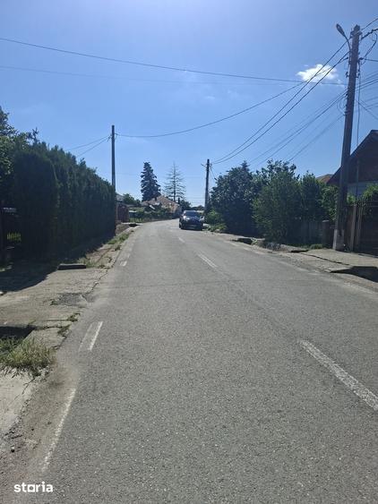 Teren de 1300 mp, în Cornetu