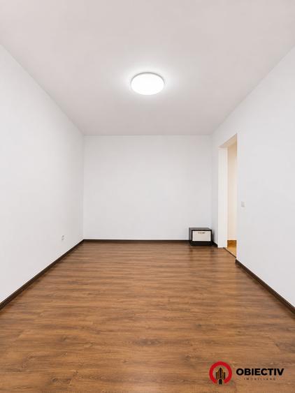 Apartament cu 3 camere decomandat în Dărmănești